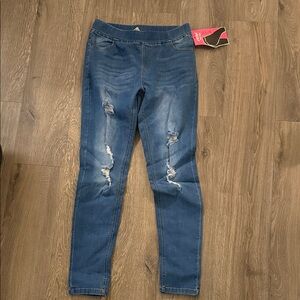 NEW WITH TAG! Stylish Blue Distressed Women Jeans